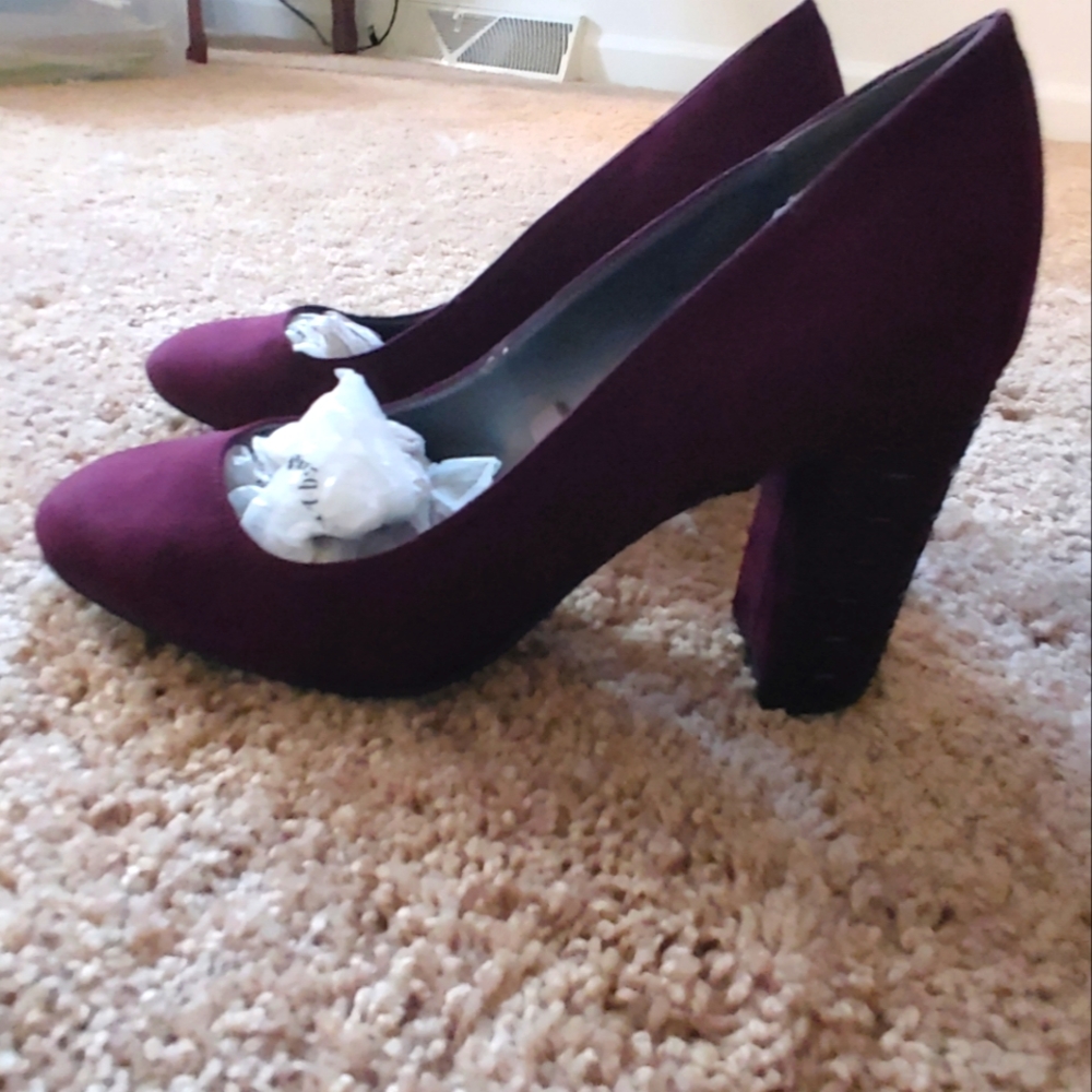 Libby Edelman Maroon Heels 9.5